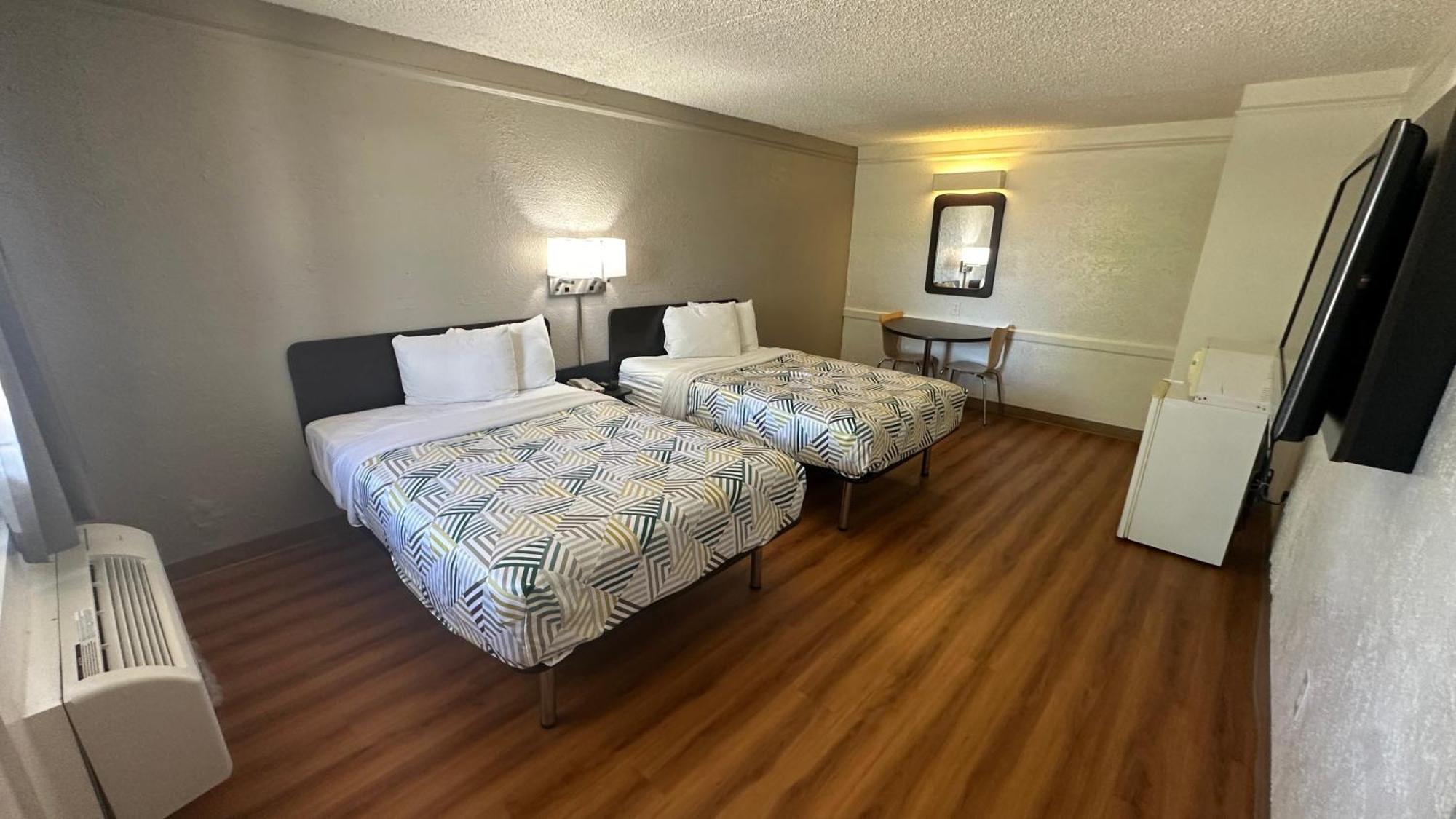 6-beaumont, Tx Hotel Beaumont