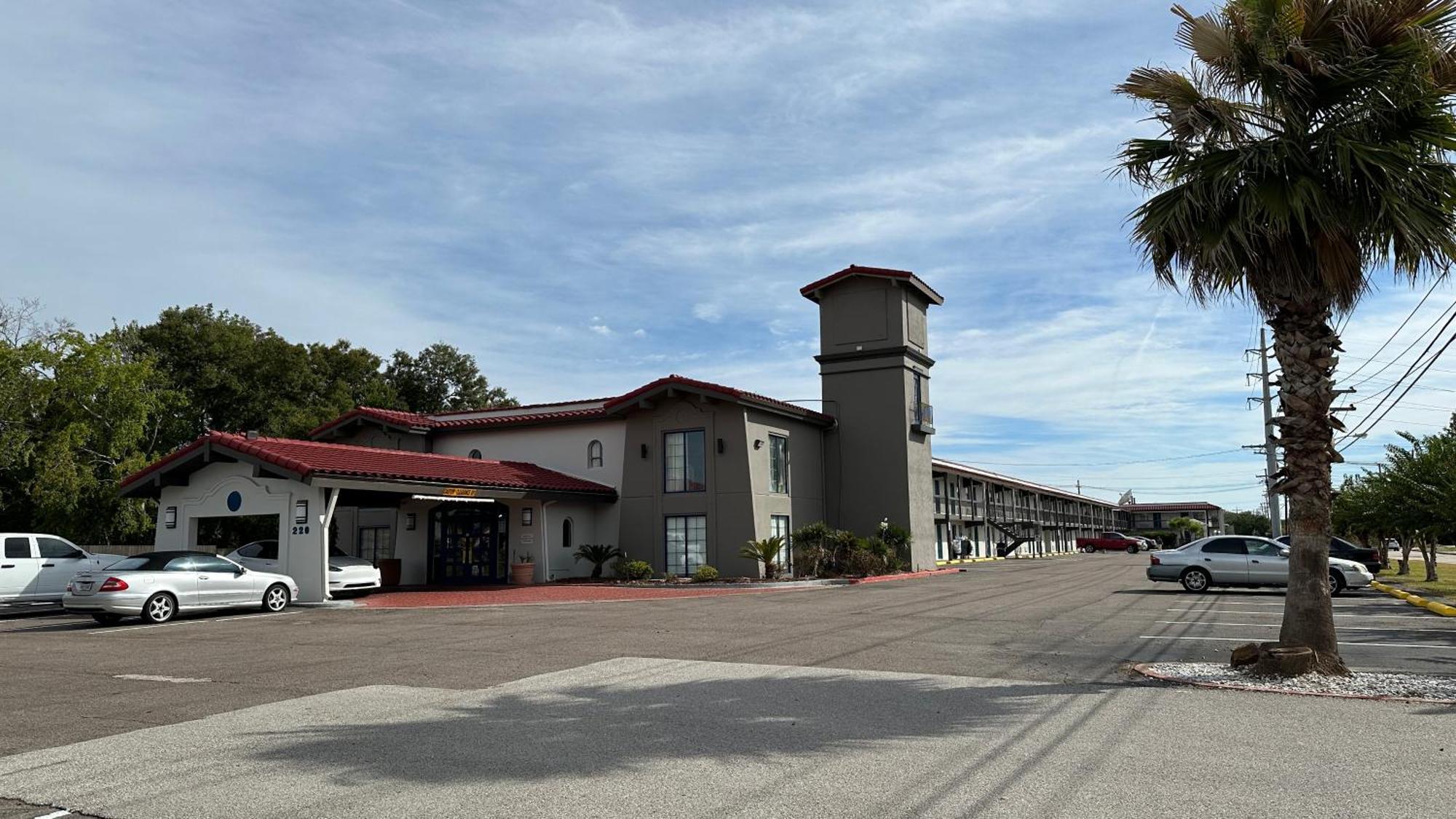 6-beaumont, Tx Hotel Beaumont