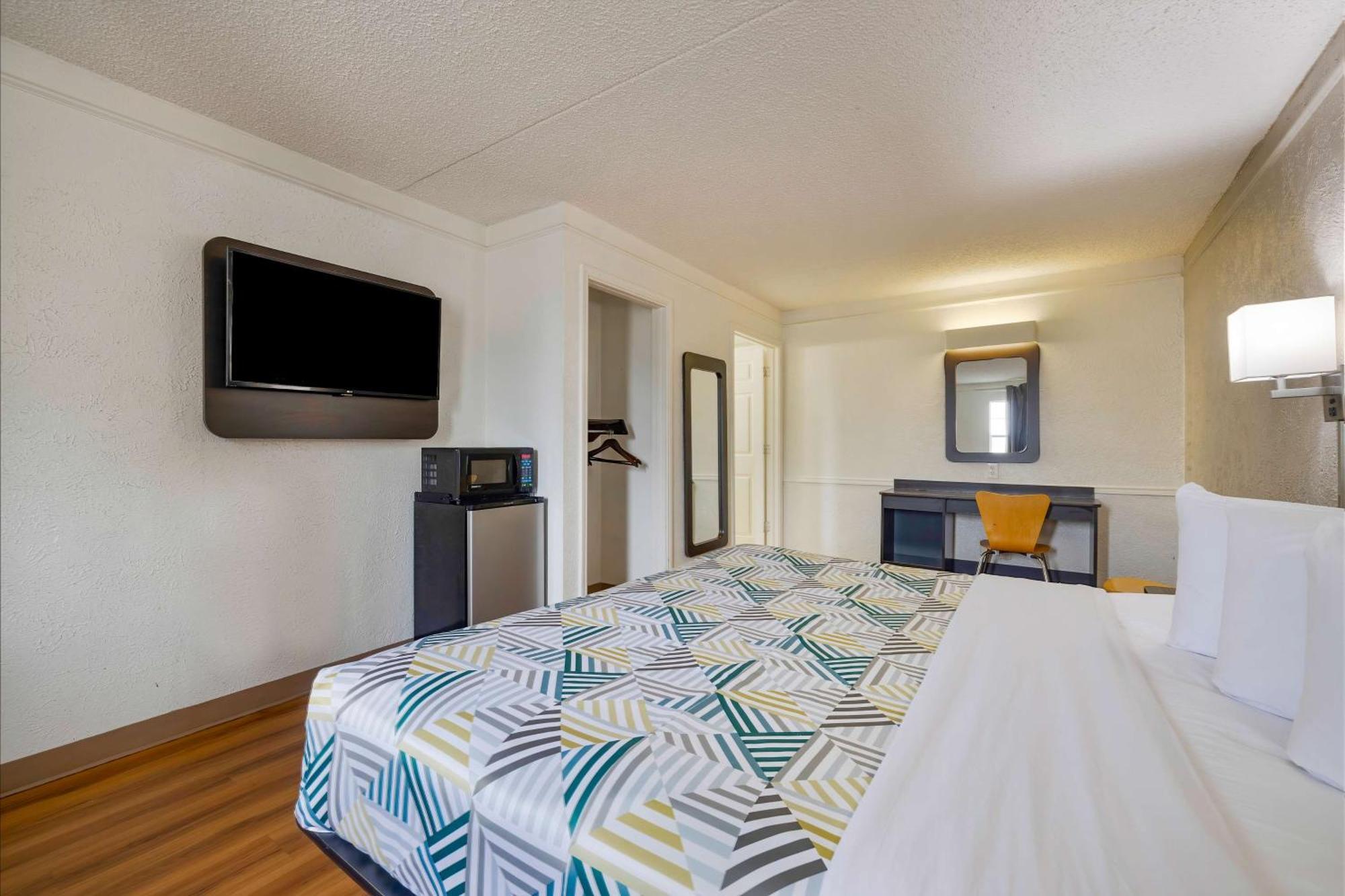 6-beaumont, Tx Hotel Beaumont