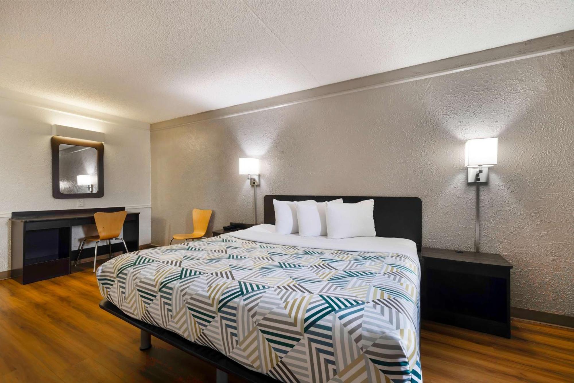 6-beaumont, Tx Hotel Beaumont