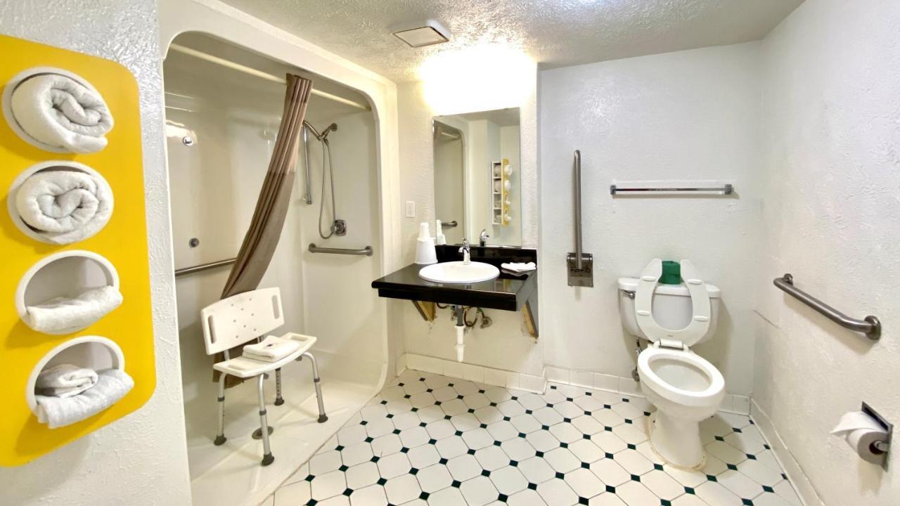 6-beaumont, Tx Hotel Beaumont